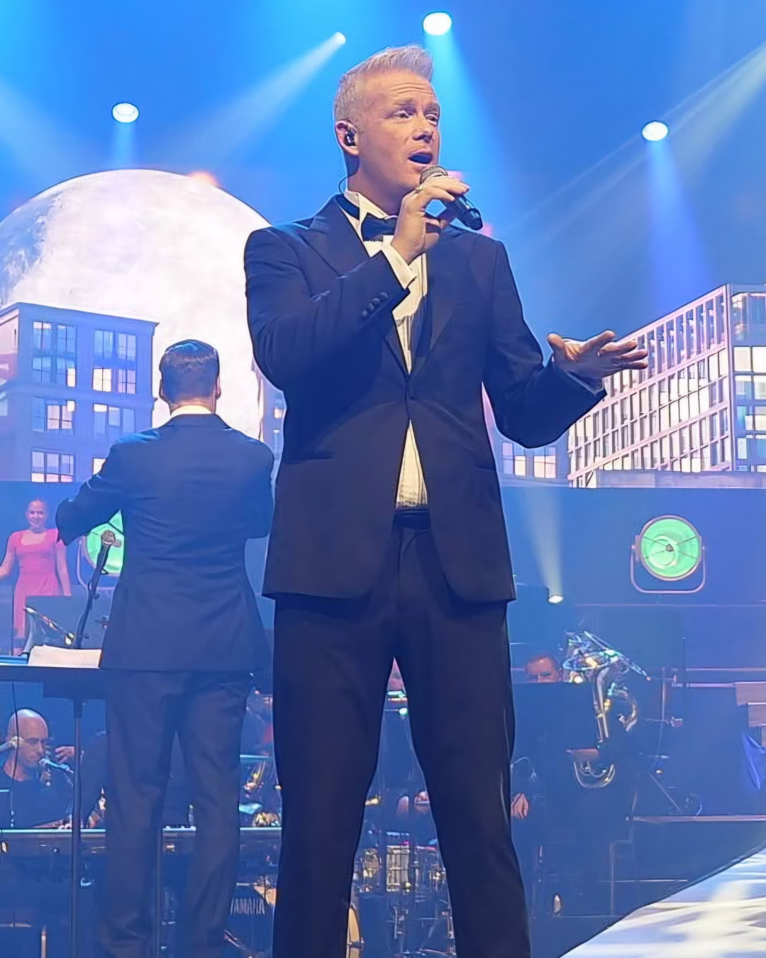 Live zanger bedrijfsfeest actie