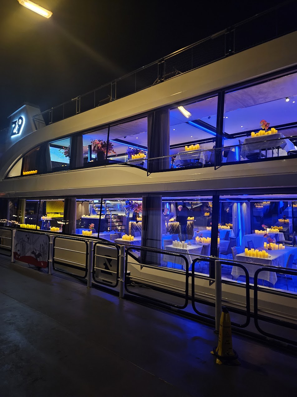 Candlelight Dinner Cruise met kaarslicht aan boord